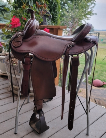 Tack ID: 567838 Clinton Anderson Saddle with Horn. Price Reduced! - PhotoID: 153262 - Expires 20-Dec-2024 Days Left: 147