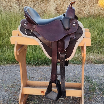 Tack ID: 568522 Adjustable tree western saddle - PhotoID: 153080 - Expires 12-Nov-2024 Days Left: 108