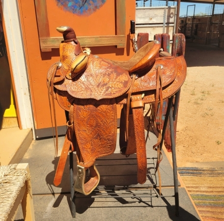 Tack ID: 568535 15 Handmade Custom California Poppy Saddle - PhotoID: 153109 - Expires 18-Aug-2024 Days Left: 22