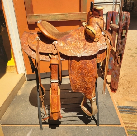 Tack ID: 568535 15 Handmade Custom California Poppy Saddle - PhotoID: 153110 - Expires 18-Aug-2024 Days Left: 22