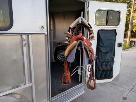 Tack ID: 568610 2010 Aluminum 2 horse slant load/bumper pull - PhotoID: 153228 - Expires 12-Sep-2024 Days Left: 5