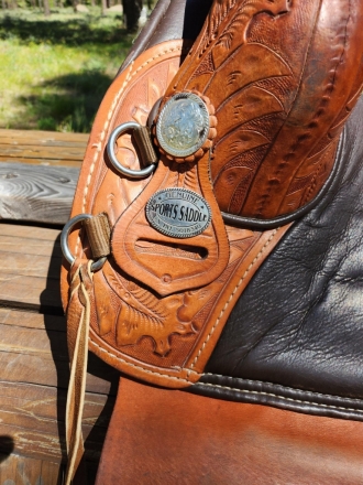 Tack ID: 568636 Genuine Bob Marshall Treeless Sport Saddle - PhotoID: 153259 - Expires 14-Dec-2024 Days Left: 46