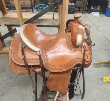 Tack ID: 568709 Heart o texas roping saddle - PhotoID: 153366 - Expires 28-Sep-2024 Days Left: 21