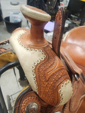 Tack ID: 568709 Heart o texas roping saddle - PhotoID: 153368 - Expires 28-Sep-2024 Days Left: 12