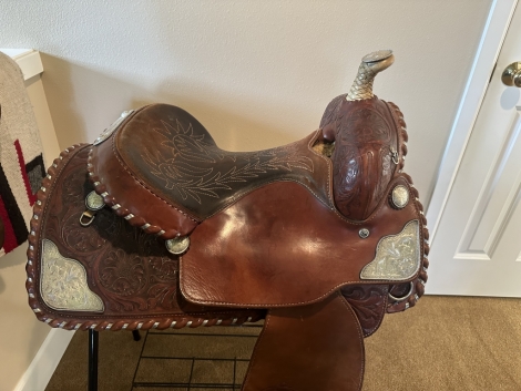 Tack ID: 568723 Darrel Slinkard Western Saddle - PhotoID: 153378 - Expires 01-Oct-2024 Days Left: 15