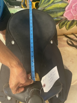 Tack ID: 568757 New Abetta 17 inch Saddle Black - PhotoID: 153428 - Expires 08-Oct-2024 Days Left: 31