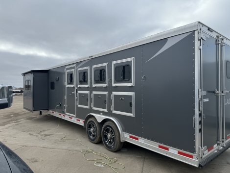 Tack ID: 568766 2023 Lakota Gooseneck Living Quarters 4 Horse Trailer - PhotoID: 153460 - Expires 10-Oct-2024 Days Left: 24