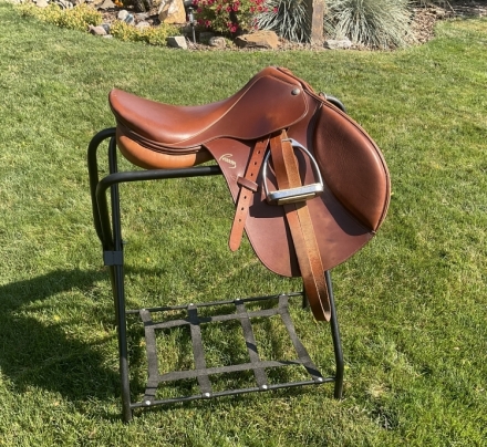 Tack ID: 568869 Pessoa English saddle - PhotoID: 153615 - Expires 03-Feb-2025 Days Left: 104