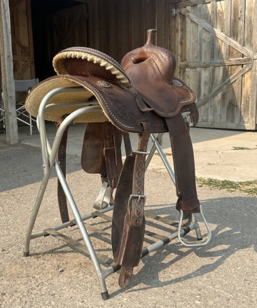 Tack ID: 568905 Martin Crown C Barrel Saddle - PhotoID: 153646 - Expires 16-Nov-2024 Days Left: 25