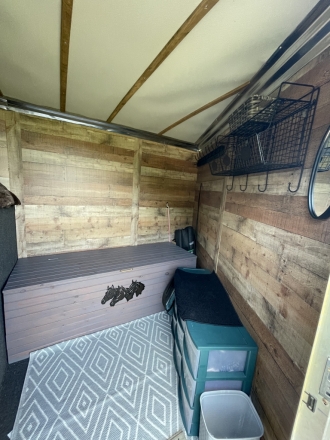 Tack ID: 568950 Featherlite horse trailer - PhotoID: 153725 - Expires 29-Nov-2024 Days Left: 42