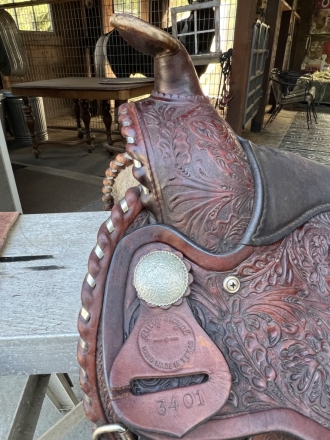 Tack ID: 568960 Billy Royal Light Weight Western Saddle - PhotoID: 153744 - Expires 01-Mar-2025 Days Left: 166