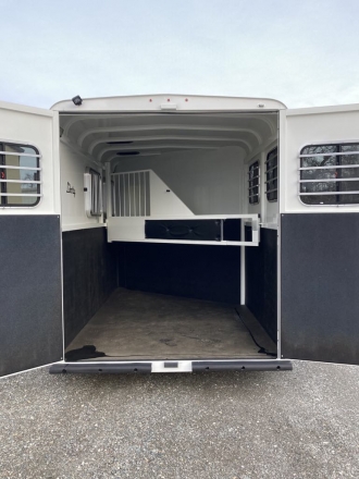 Tack ID: 568969 New 2025 Thurobilt 2h Liberty Warmblood Horse Trailer - PhotoID: 153765 - Expires 02-Dec-2024 Days Left: 77