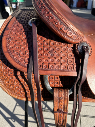 Tack ID: 569144 Gene Bader Custom Cutting Saddle - 15.5” - PhotoID: 153973 - Expires 29-Jan-2025 Days Left: 69