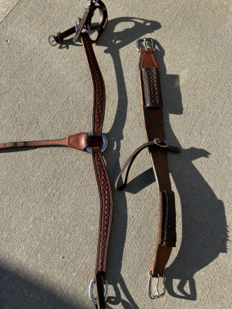 Tack ID: 569144 Gene Bader Custom Cutting Saddle - 15.5” - PhotoID: 153974 - Expires 29-Jan-2025 Days Left: 69