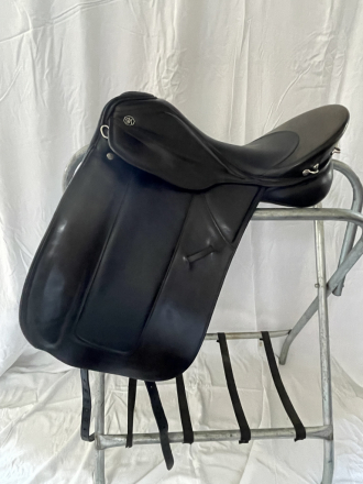 Tack ID: 569162 Kieffer Dressage saddle - great condition! - PhotoID: 153983 - Expires 31-Jan-2025 Days Left: 71