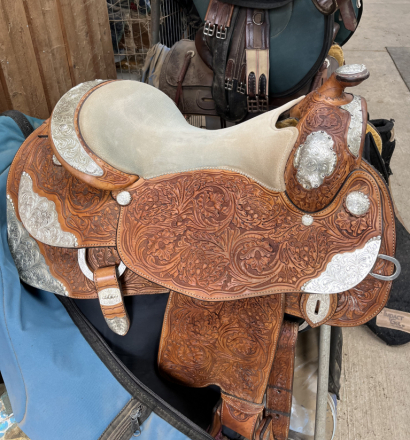 Tack ID: 569199 Gorgeous Reinsman Show Saddle 16” SQH - PhotoID: 154030 - Expires 11-Feb-2025 Days Left: 82