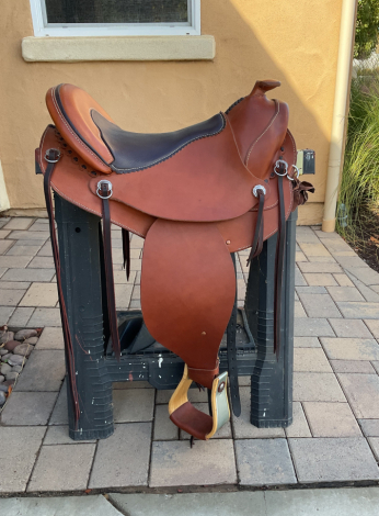 Tack ID: 569226 Rare Sam Huston Custom Saddle - PhotoID: 154064 - Expires 23-Feb-2025 Days Left: 81