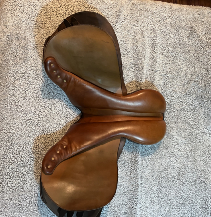 Tack ID: 569288 Crosby PDN - Great All-Around Hunter-Jumper Saddle - PhotoID: 154142 - Expires 26-Mar-2025 Days Left: 68