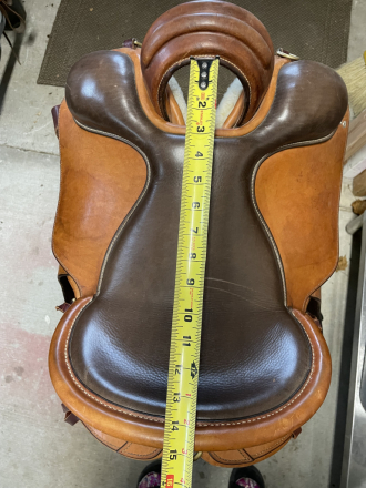Tack ID: 569527 14.5 SR Enduro Saddle - PhotoID: 154435 - Expires 03-Jul-2025 Days Left: 77