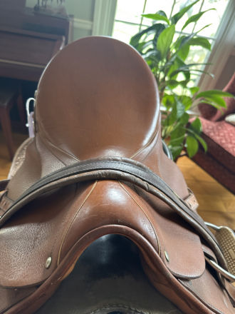 Tack ID: 569556 Crump English saddle - PhotoID: 154497 - Expires 11-Jul-2025 Days Left: 87